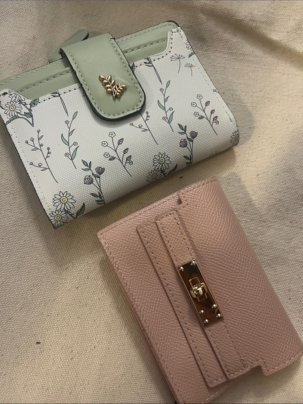 Floral Print Mini Wallet with Mint Trim and Pink Pebbled Cardholder BNWOT 114